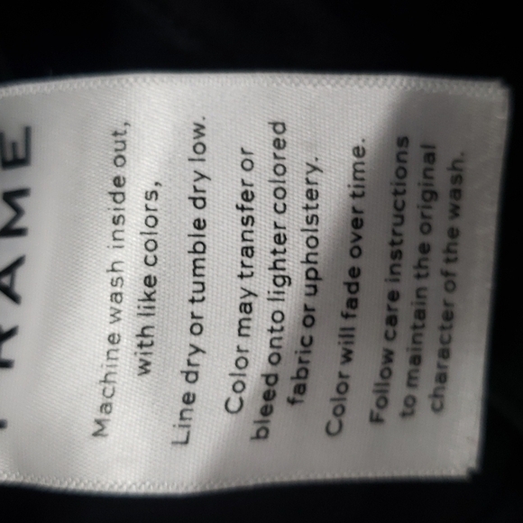 Frame Le High Skinny in Noir Coated Jeans - Picture 7 of 8